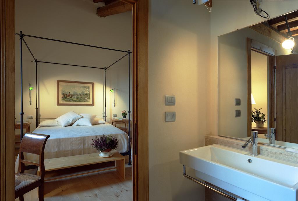 Fattoria Casamora - Suites Pian Di Sco Экстерьер фото